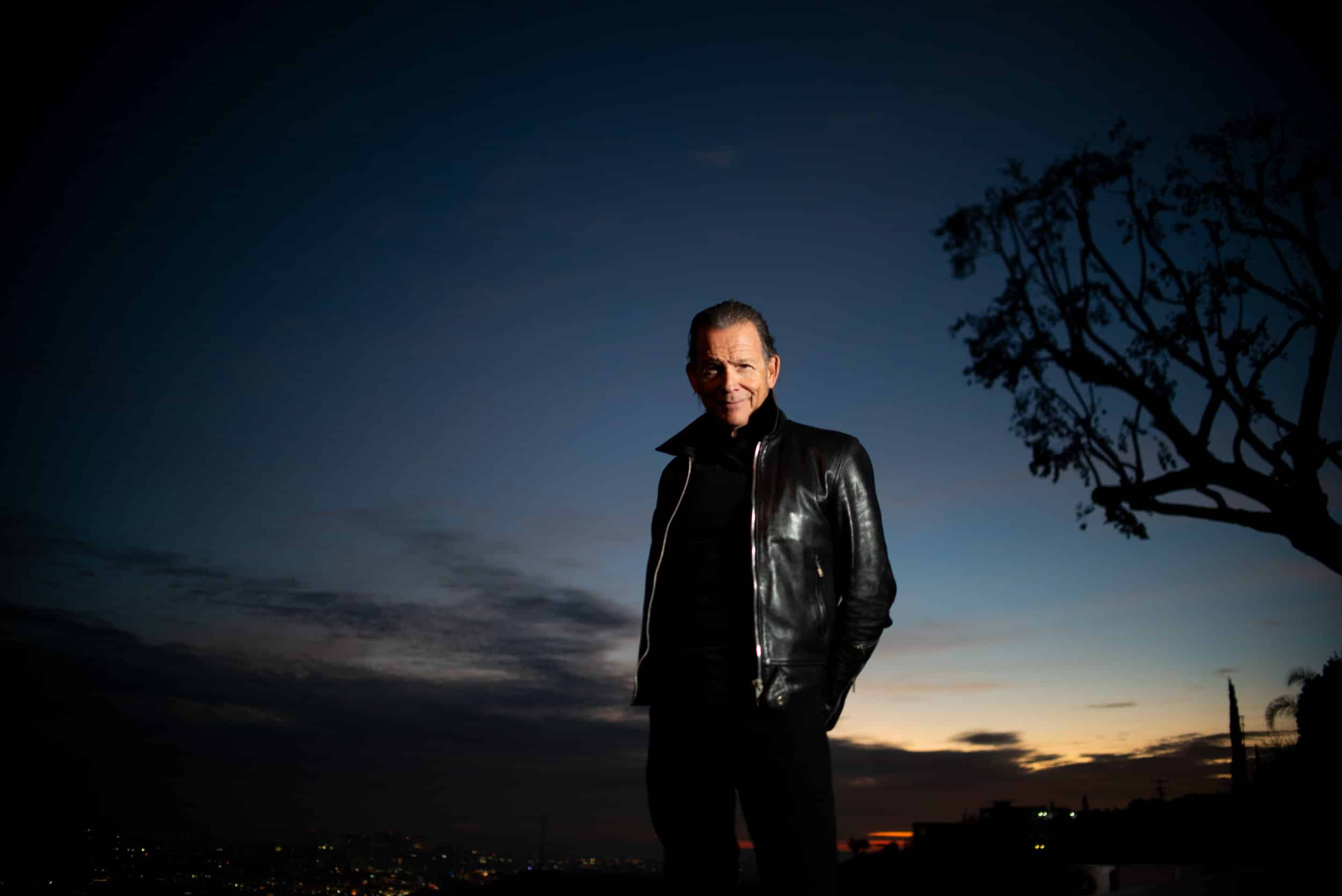 BLUESMAN TOMMY CASTRO PORTRAITS